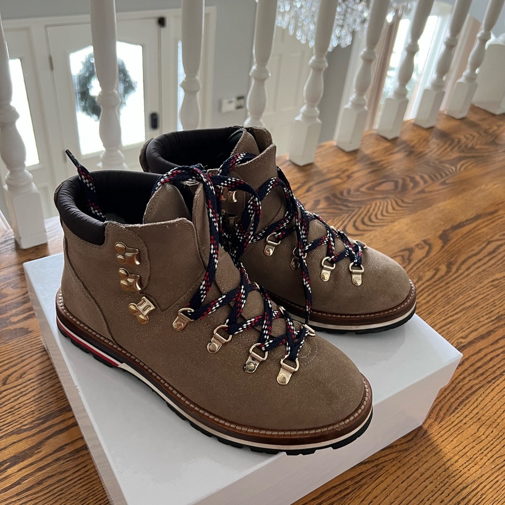 Moncler Blanche Ankle boots